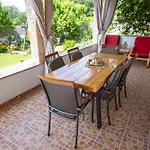 Kata Villa *